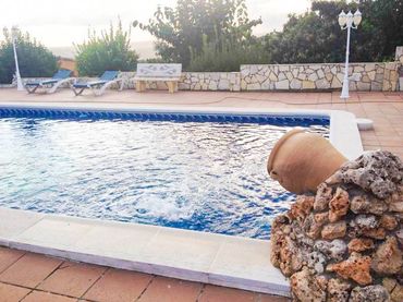 Landhaus mit Pool zum Verkauf in Piera