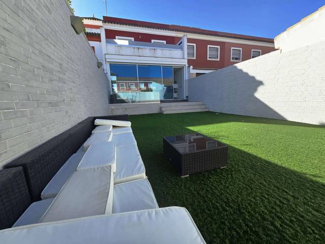 Casa adosada en Venta en Huévar del Aljarafe