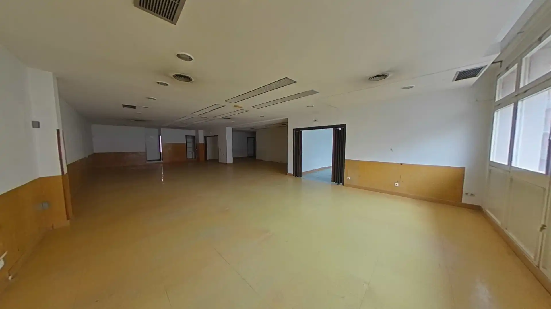 Gewerbefläche zum Verkauf in Carrer Méndez Núñez, imagen 3
