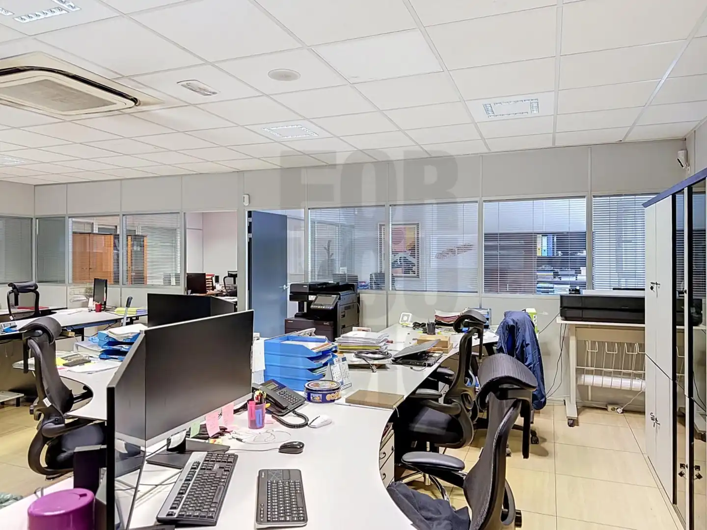 Industrial buildings for sale in Segura
