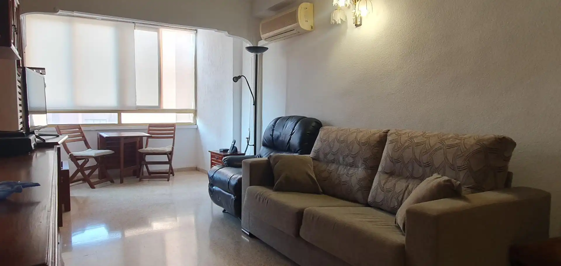 Habitación en Calle PRIMAVERA, Carolinas Altas