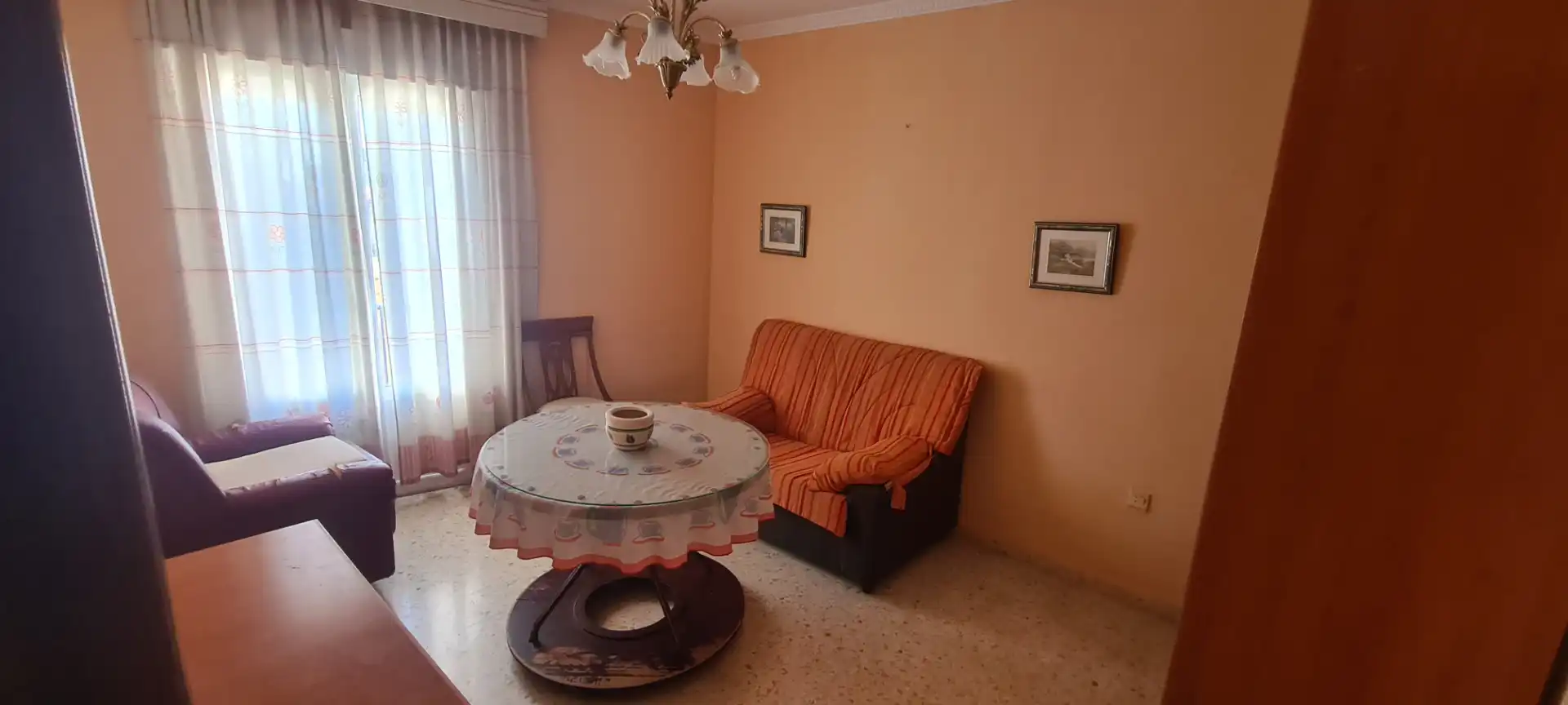 Sala de estar de Piso en venta en Berlanga con Terraza, Horno y Lavadora