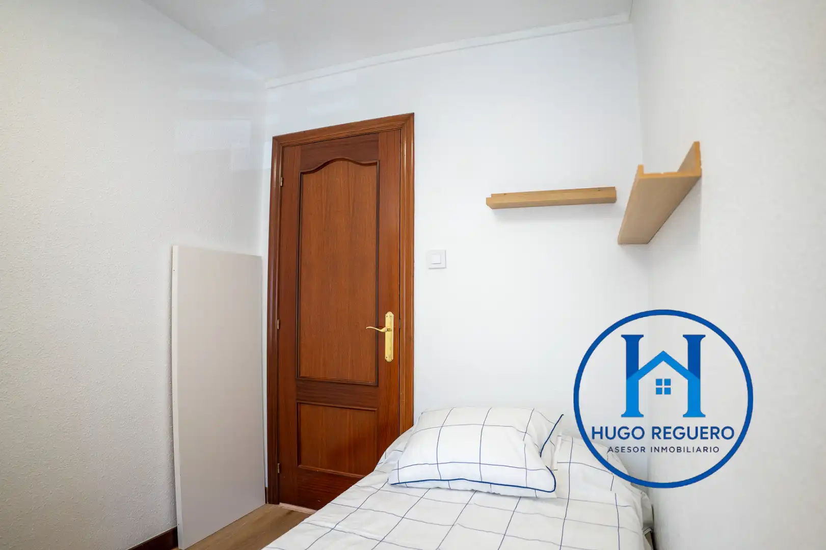 Bedroom of Flat for rent in Avilés  with Heating, Parquet flooring and Furnished