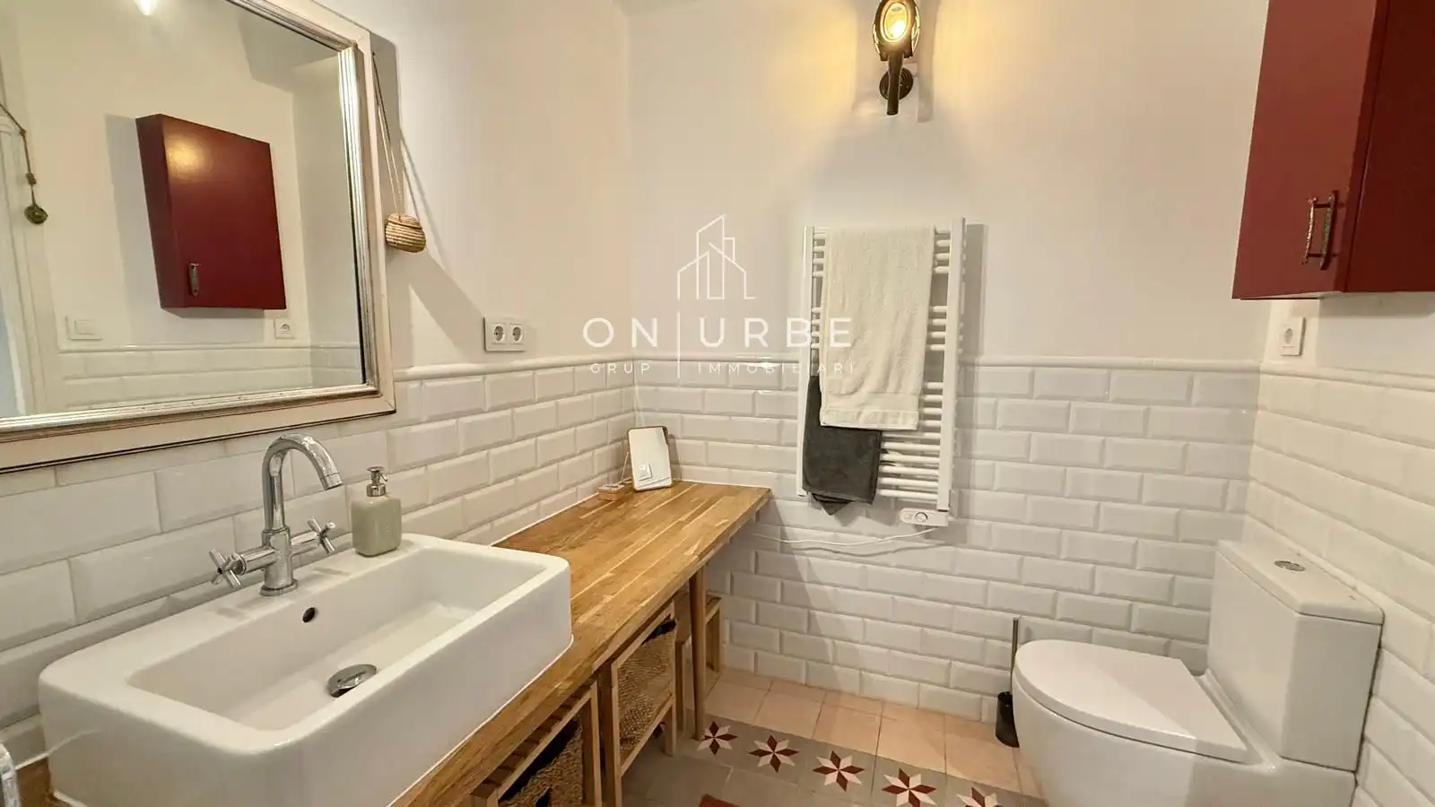 Bathroom of Flat for sale in Barcelona  with Air Conditioner, Terrace and Balcony