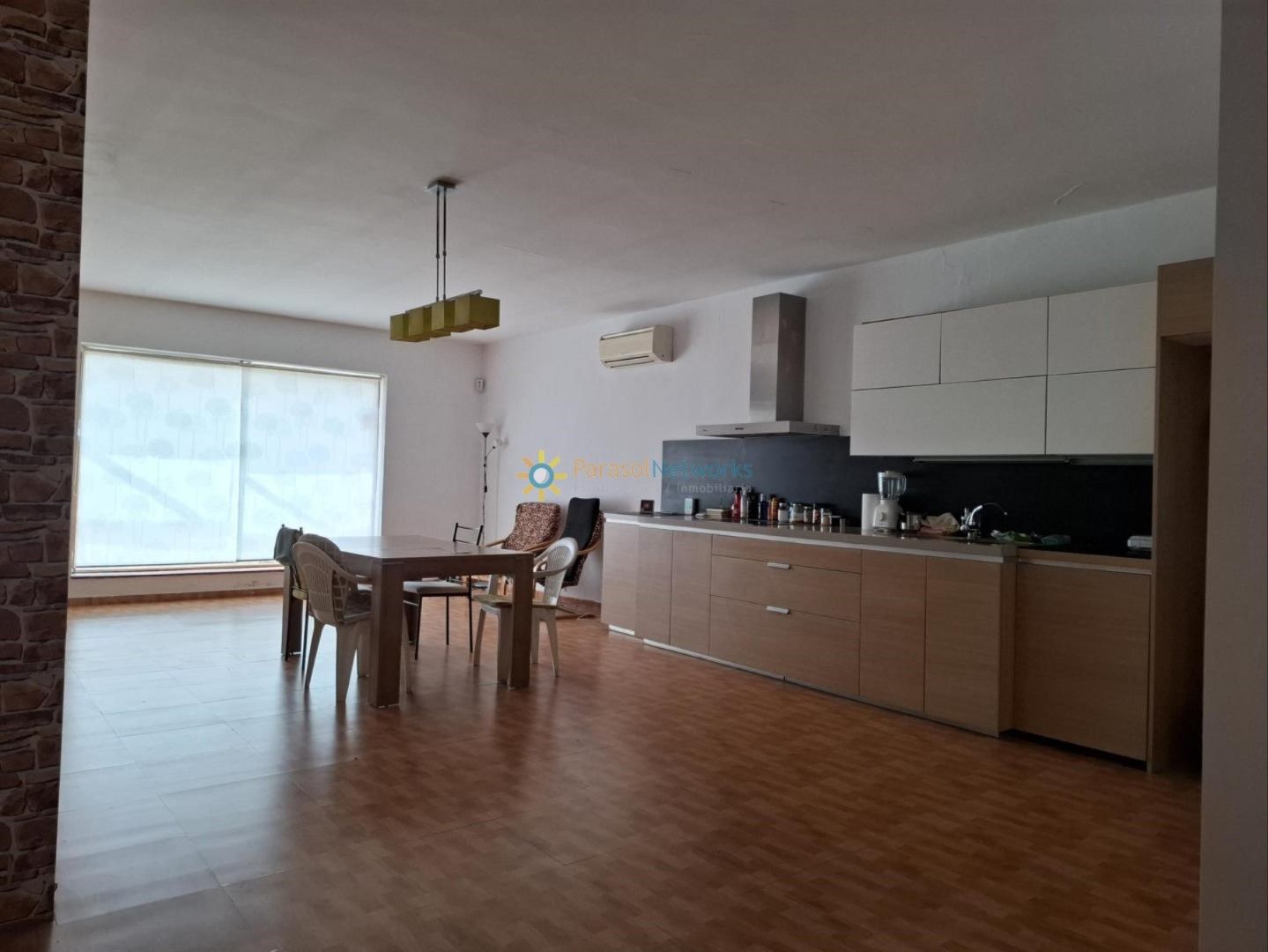 Cuina de Casa o xalet en venda en Oliva amb Jardí privat, Terrassa i Traster