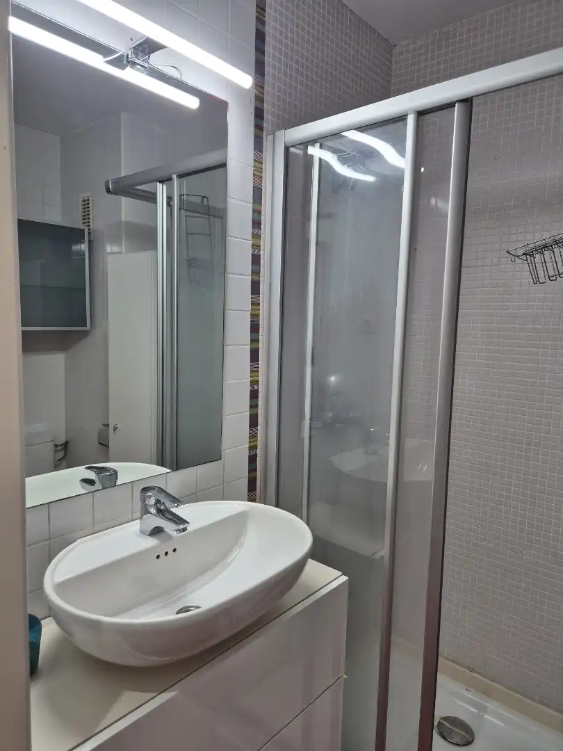 Bathroom of Flat for sale in Barcelona  with Heating, Parquet flooring and Furnished