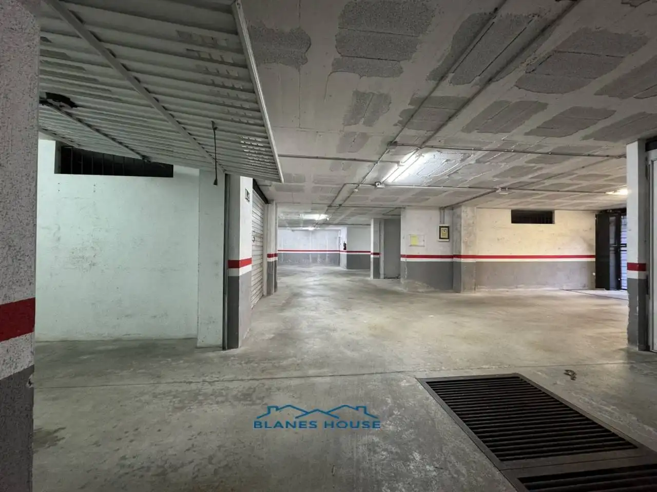 Parking de Apartamento en venta en Blanes con Calefacción