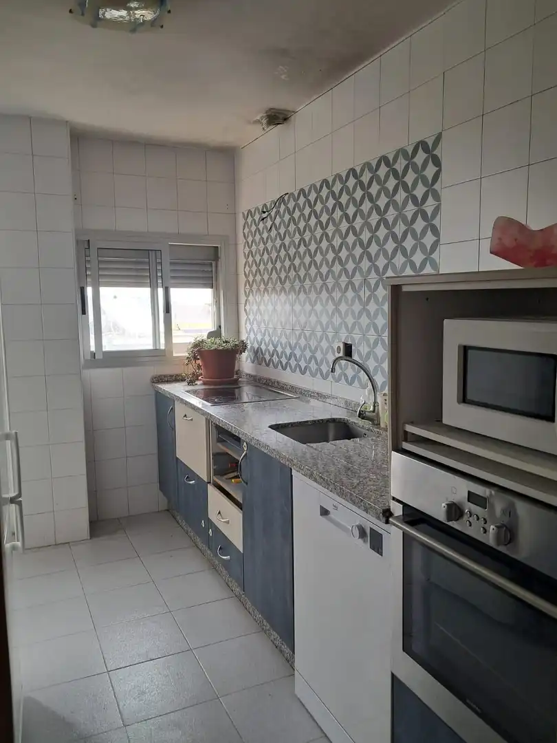 Cocina de Piso en venta en La Rinconada