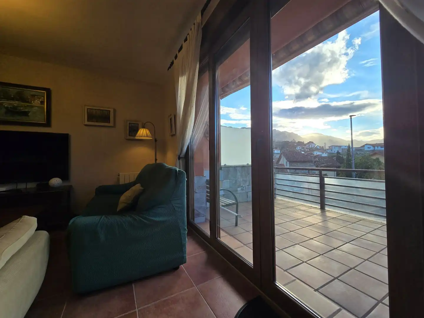 Sala de estar de Casa o chalet en venta en Llanes con Calefacción y Terraza