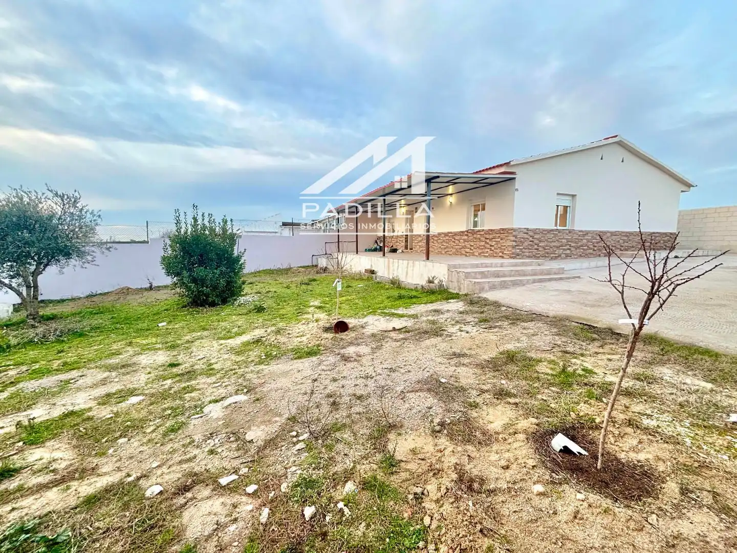 Casa adosada en venta en El Viso de San Juan con Calefacción