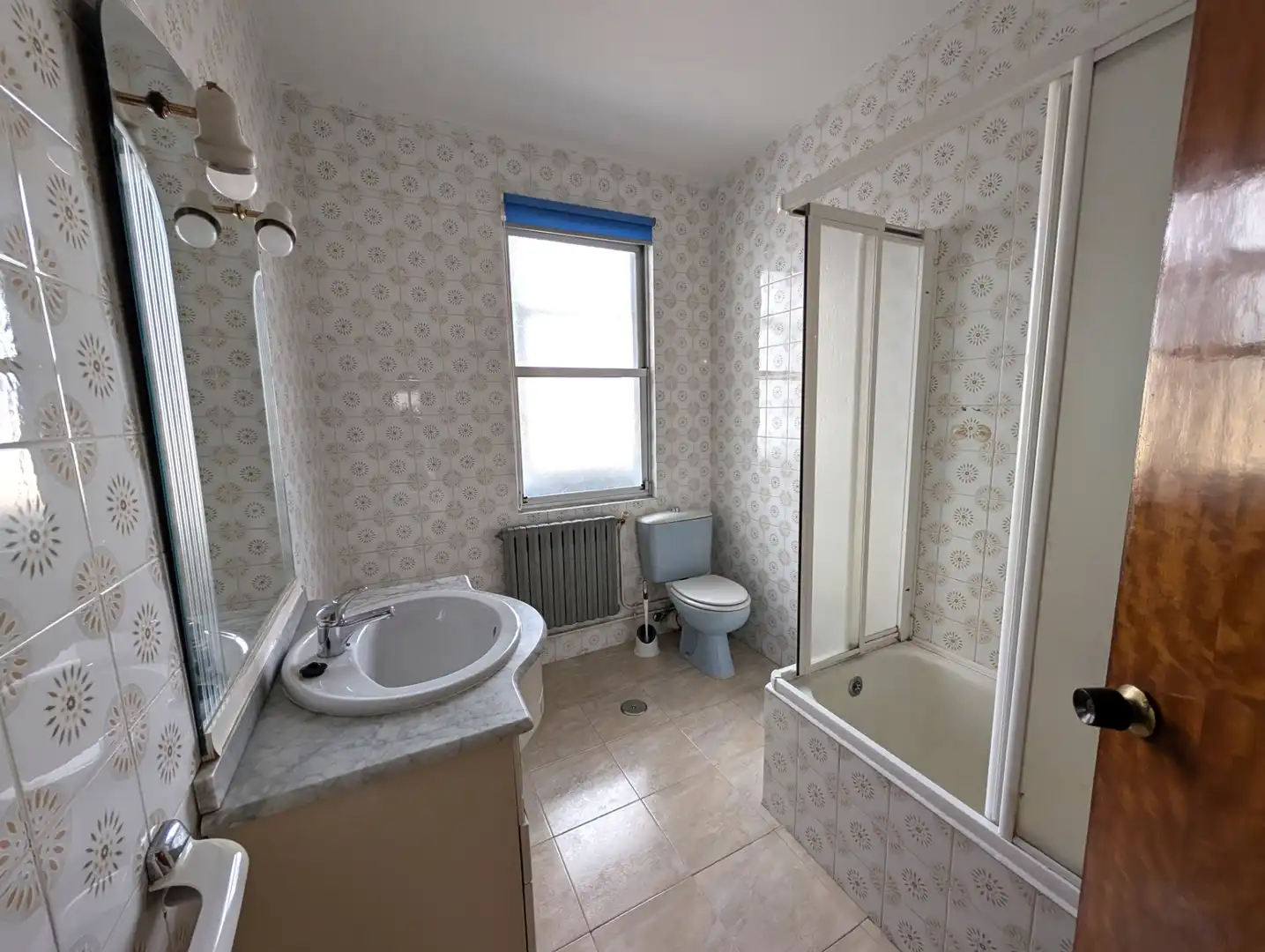 Bathroom of Flat for sale in Narón