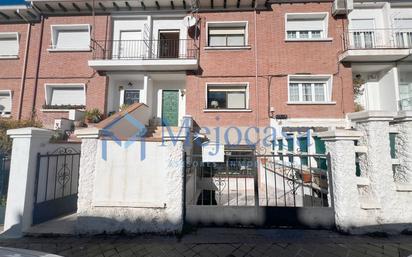 Vista exterior de Casa o xalet en venda en  Madrid Capital amb Aire condicionat, Calefacció i Parquet