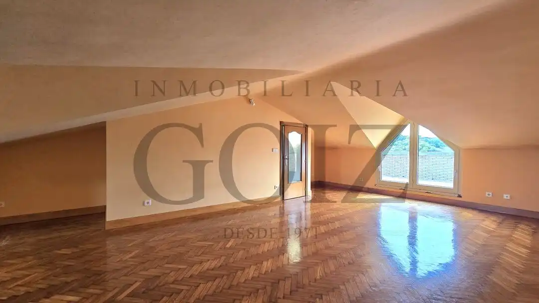 Sala de estar de Casa adosada en venta en Donostia - San Sebastián  con Calefacción, Terraza y Trastero