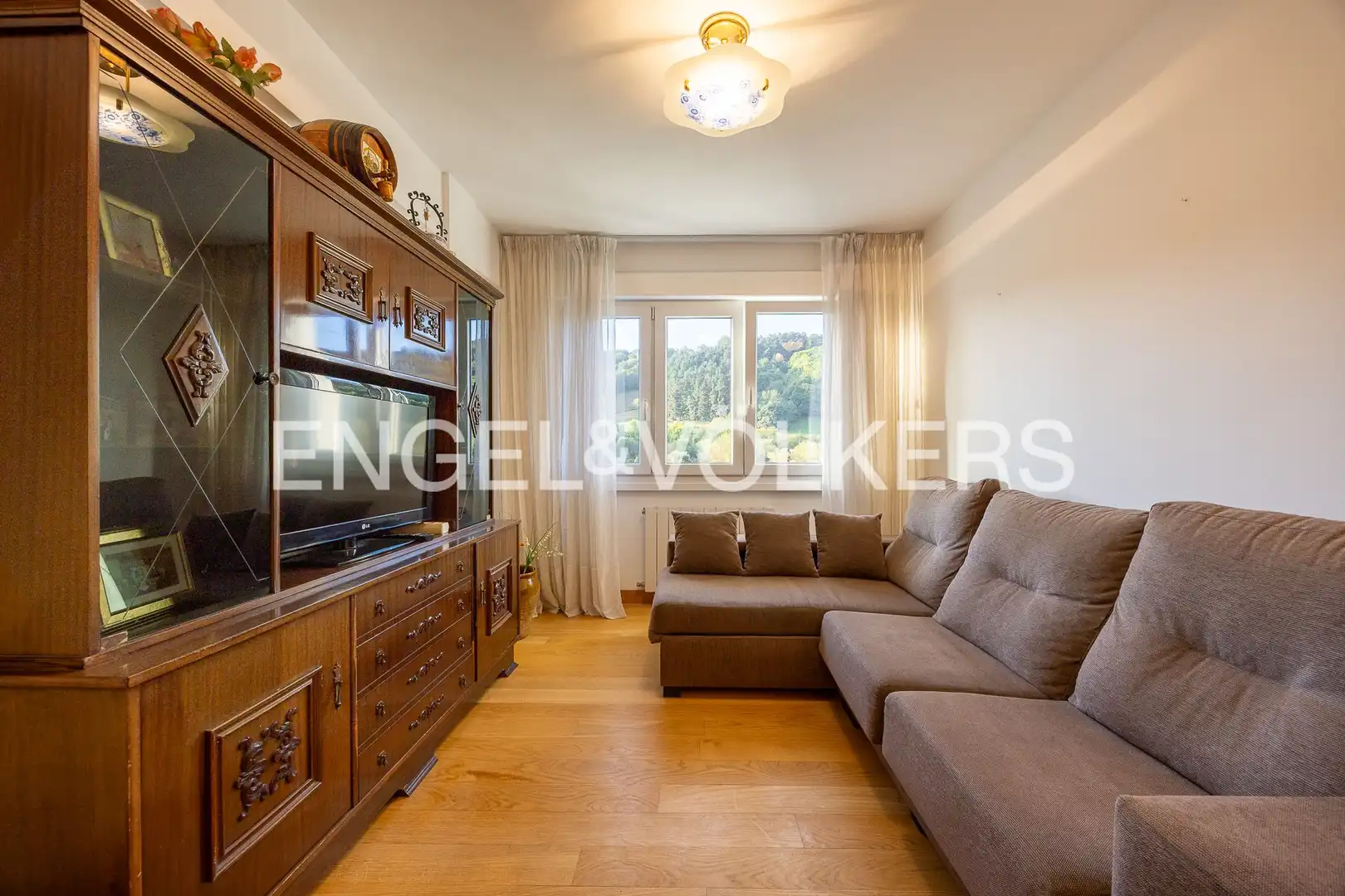 Living room of Flat for sale in Durango, Bizkaia