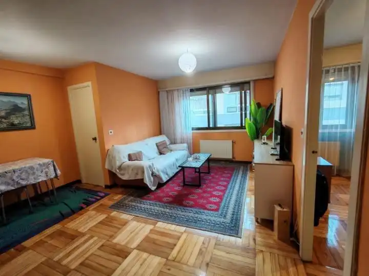 Appartement compact avec ascenseur à vendre à MENENDEZ PELAYO