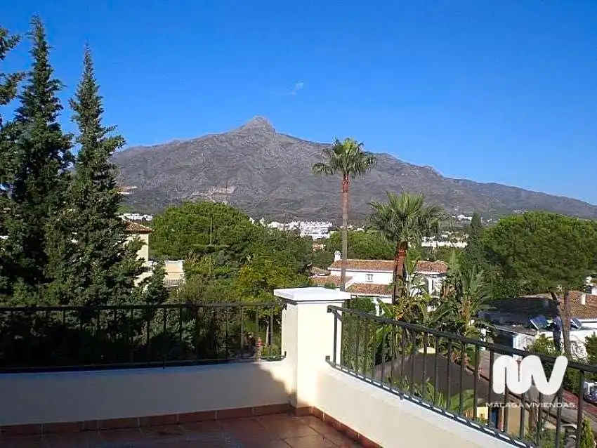 Maison avec piscine à vendre à Cartuja, imagen 4