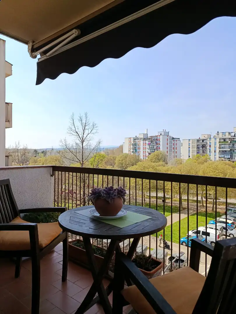 Terraza de Piso en venta en Girona con Aire acondicionado, Calefacción y Jardín privado