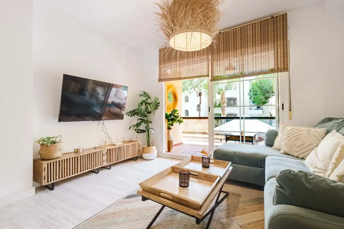 Living room of Ground floor for sale in Marbella  with Air Conditioner, Heating and Private garden