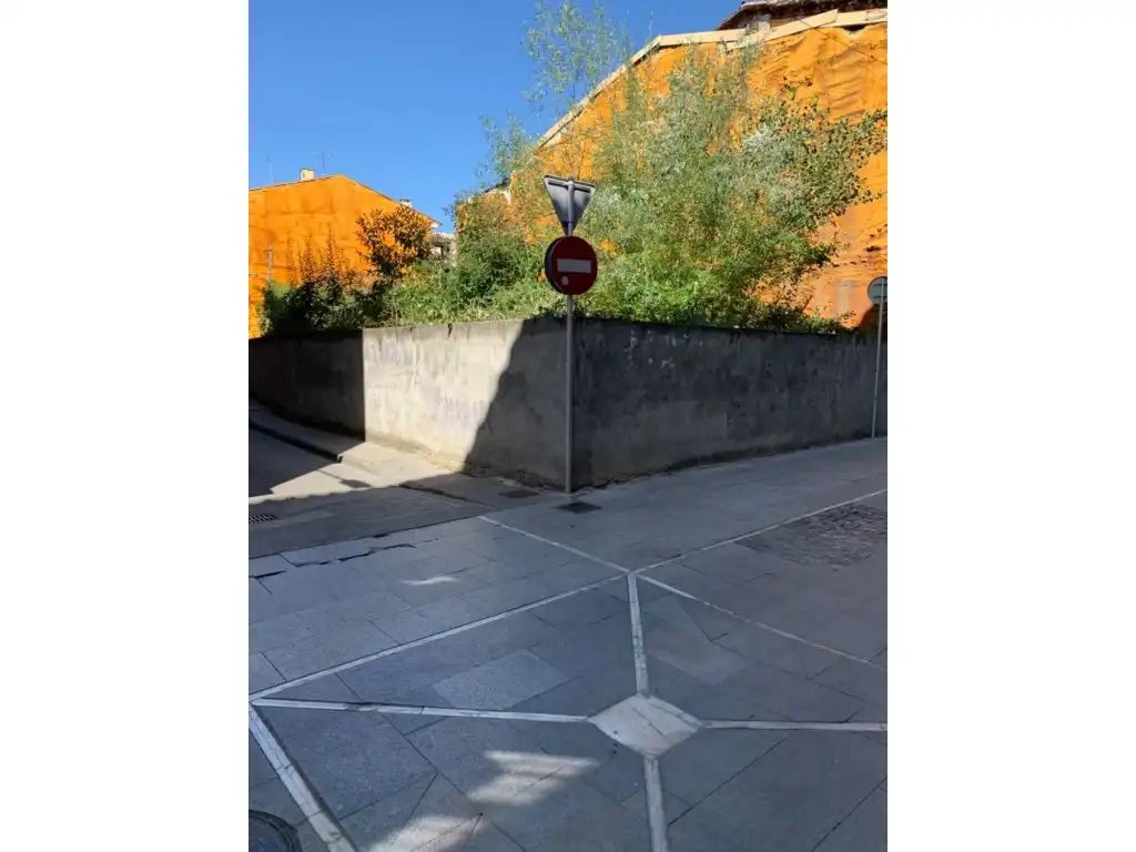 Wohnbaugrundstück zum Verkauf in Manlleu