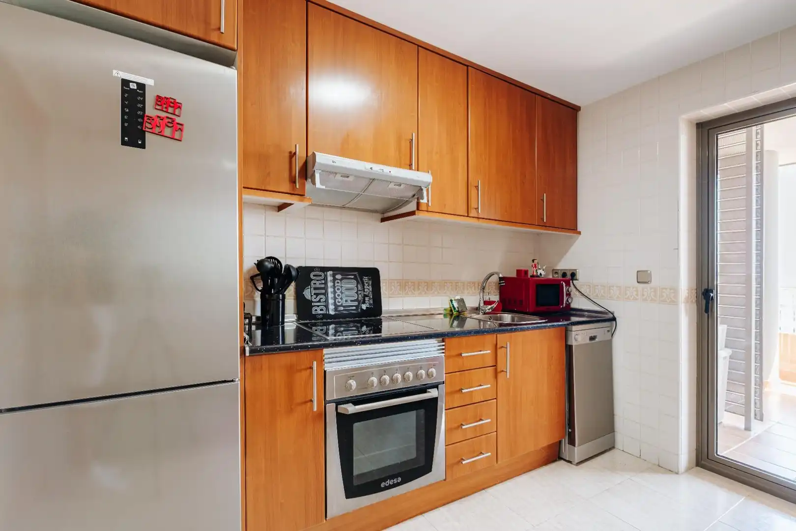 Cuina de Apartament de lloguer en Villajoyosa / La Vila Joiosa amb Aire condicionat, Calefacció i Jardí privat