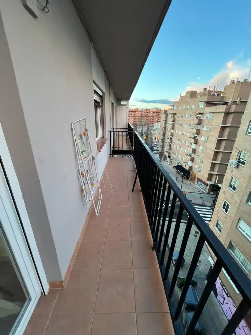 Terraza de Piso en venta en Zaragoza con Calefacción, Terraza y Amueblado