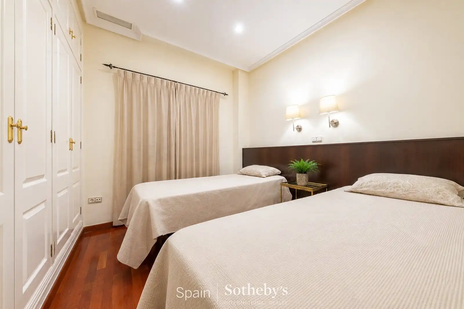Dormitori de Apartament en venda en Alicante / Alacant amb Aire condicionat