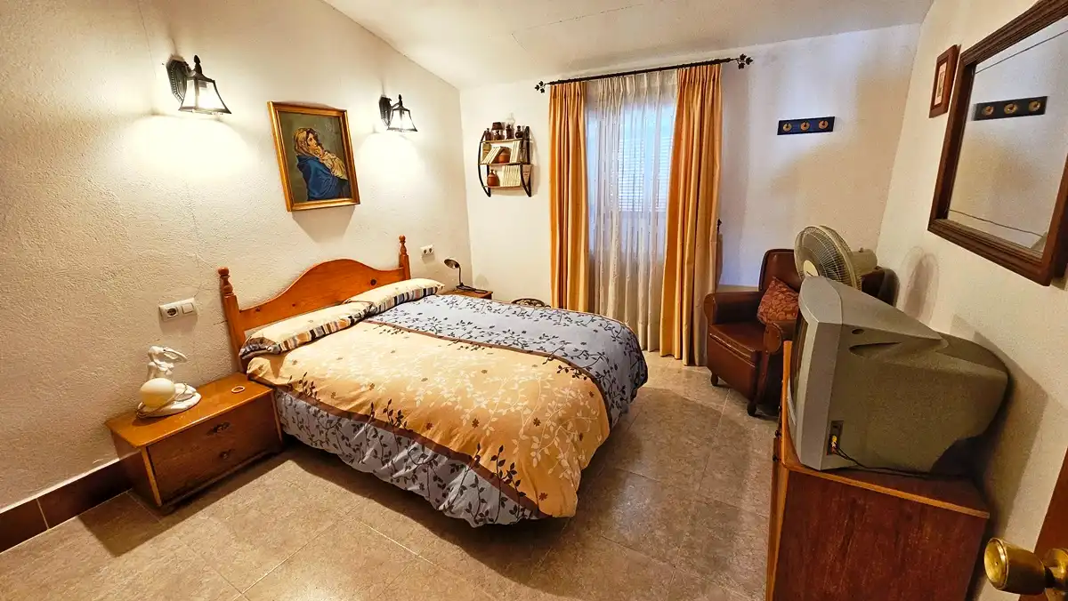 Dormitori de Casa o xalet en venda en Almonaster la Real amb Jardí privat, Terrassa i Traster