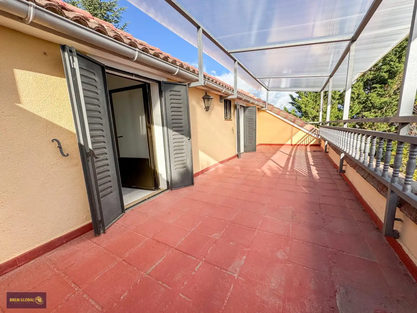 Terrassa de Casa o xalet en venda en El Berrueco amb Calefacció, Terrassa i Traster