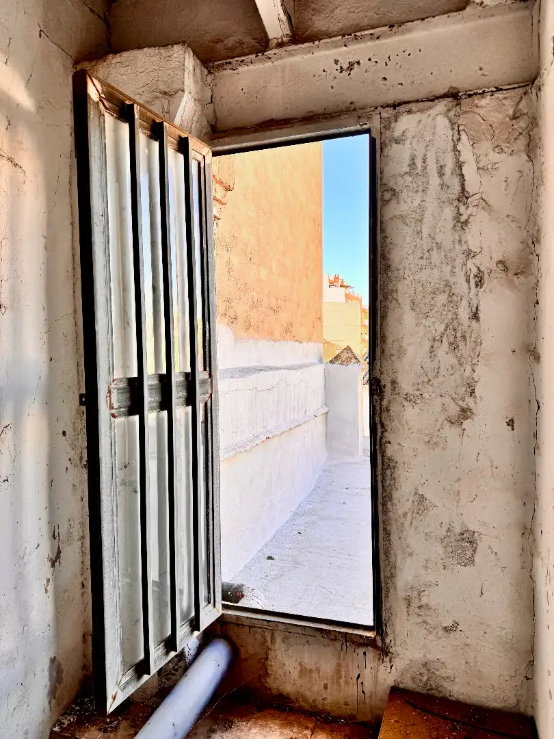 Außenansicht von Gebäude zum Verkauf in Massamagrell