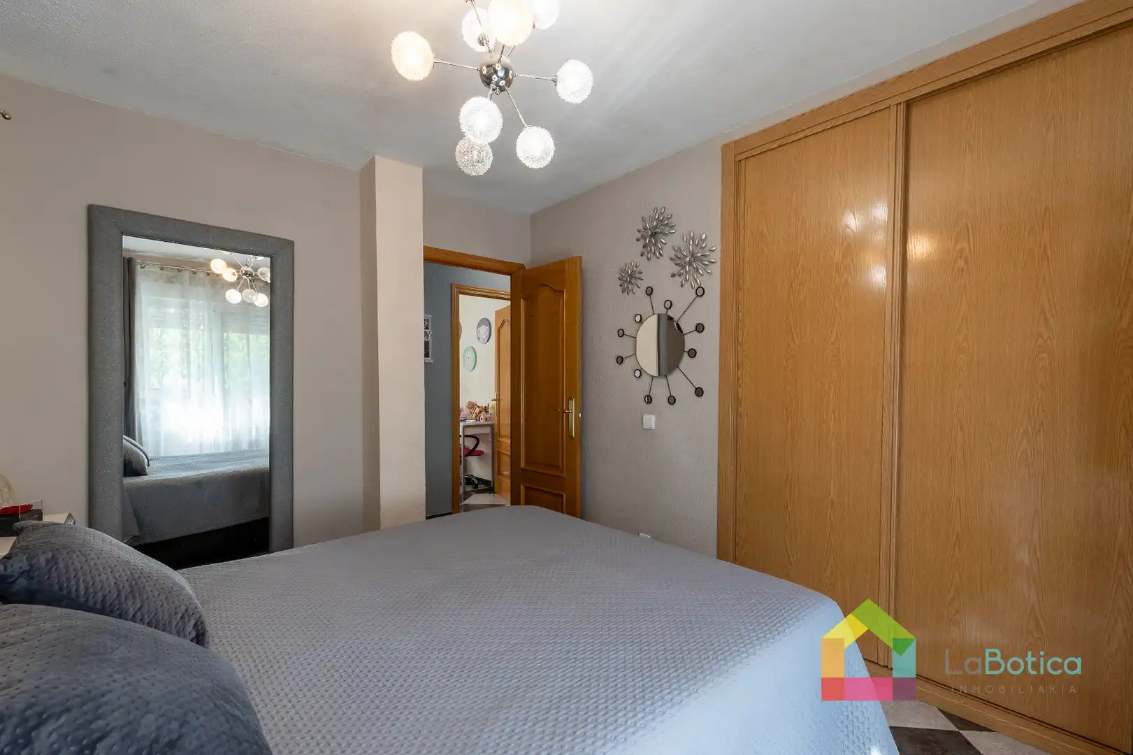 Habitación de Piso en venta en Olías del Rey con Aire acondicionado, Calefacción y Piscina comunitaria