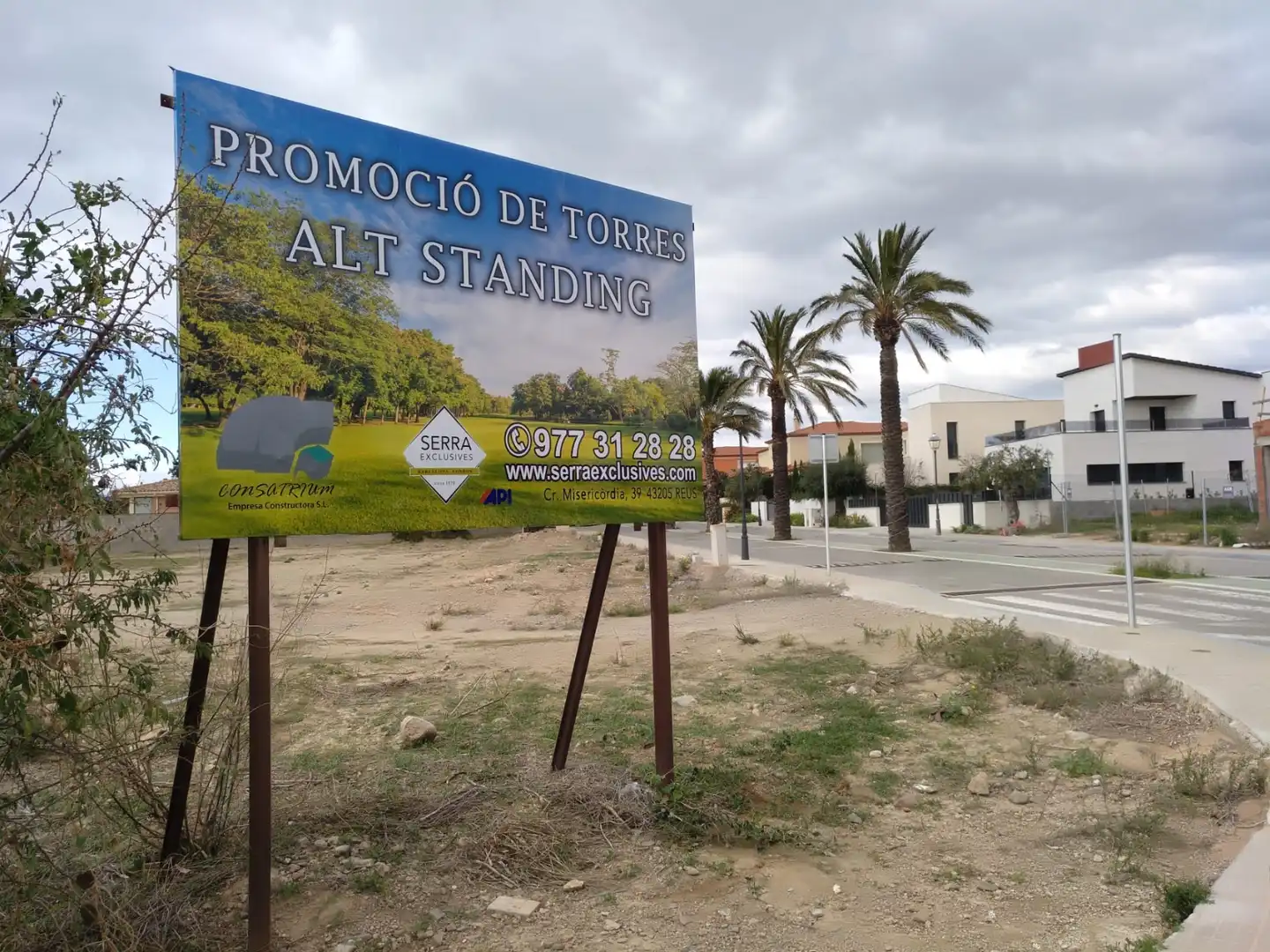 Vista exterior de Casa o xalet en venda en Reus amb Aire condicionat, Calefacció i Jardí privat