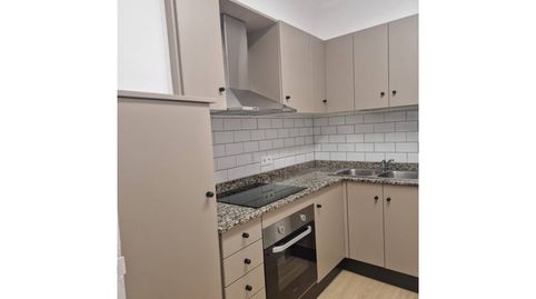 Foto 2 de Piso en venta en Avenida la Rapita, Valletes - Xiribecs, Amposta