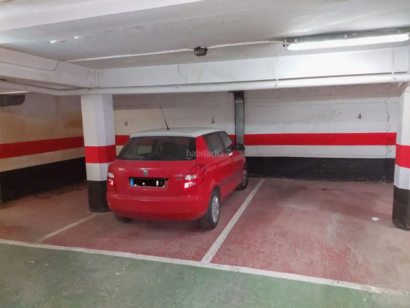 Individual en venta en Calle de los Hermanos Argensola 9, imagen 2