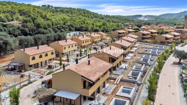 Casa adosada en Venta en Ample en Regencós