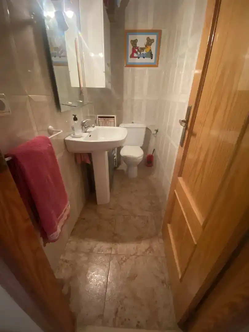 Bany de Casa adosada en venda en San Clemente amb Aire condicionat i Balcó