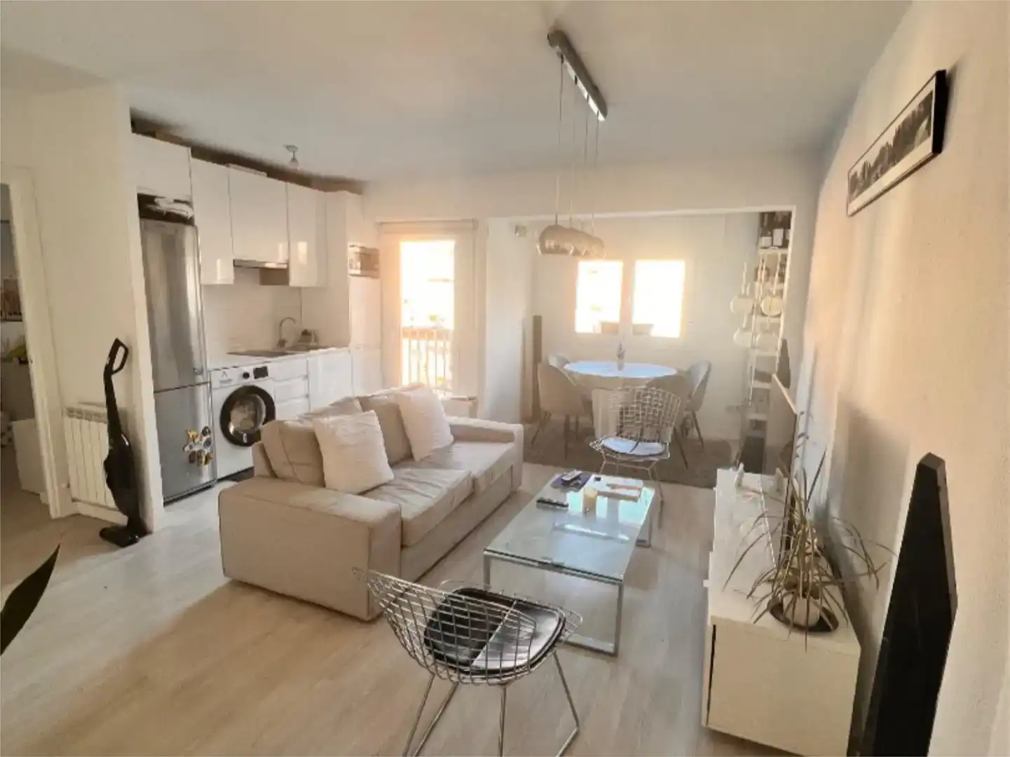 Sala d'estar de Apartament de lloguer en Lleida amb Parquet, Moblat i Balcó