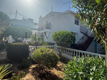 Xalet amb jardí en venda a Puerto de la Torre - Atabal