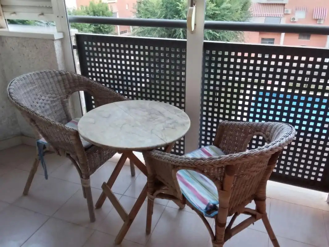 Terraza de Piso de alquiler en Montequinto con Aire acondicionado, Calefacción y Amueblado
