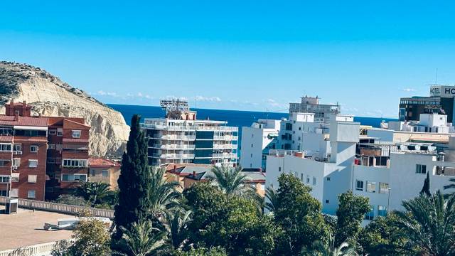 Piso en Venta en Plaça Doctor Gómez Ulla, 14 en Pla de Bon Repós