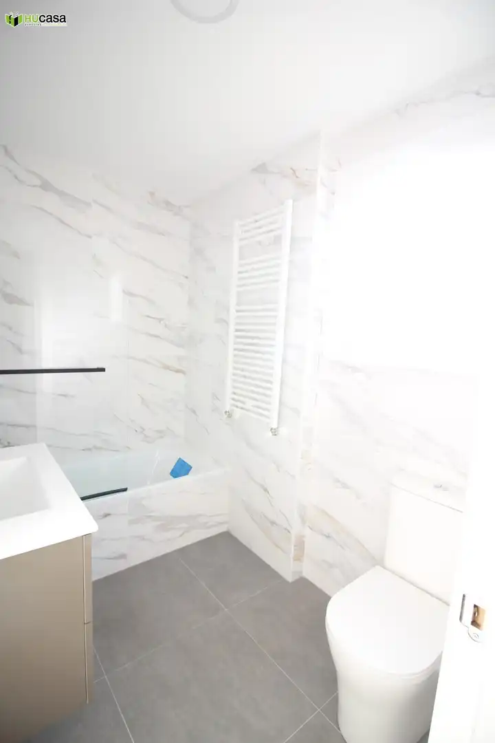Baño de Casa adosada en venta en Polán con Jardín privado y Trastero