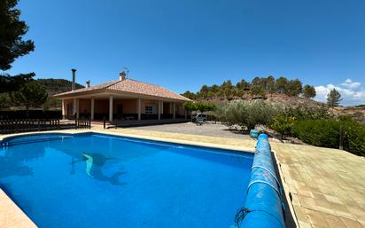 Piscina de Casa o xalet en venda en Cehegín amb Aire condicionat, Jardí privat i Terrassa