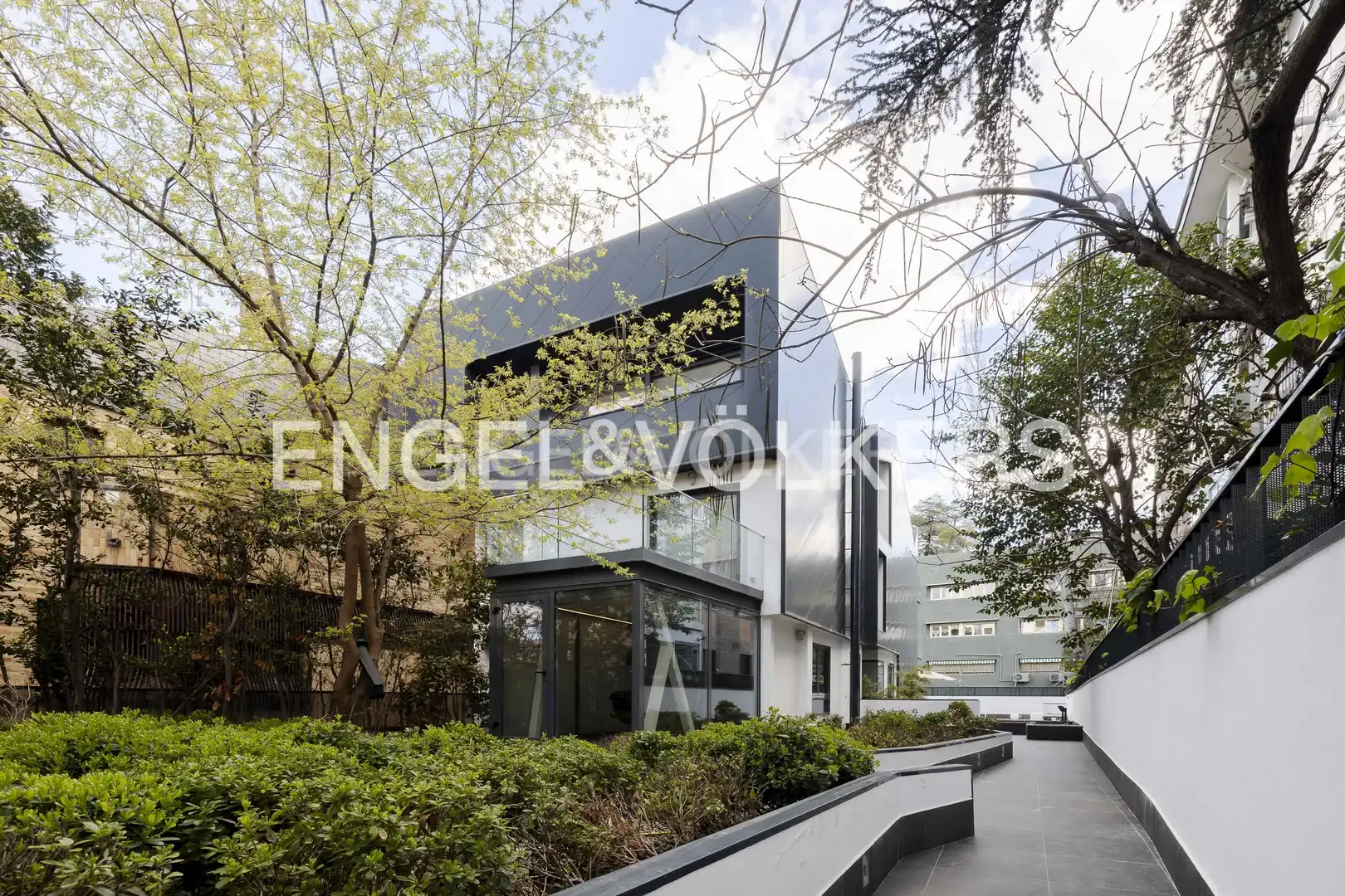 Exterior view of Houses for sale in Madrid  with Air Conditioner, Heating and Terrace