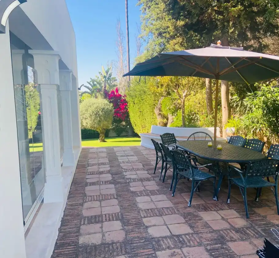 Terrassa de Pis en venda en Sotogrande amb Jardí privat, Traster i Piscina
