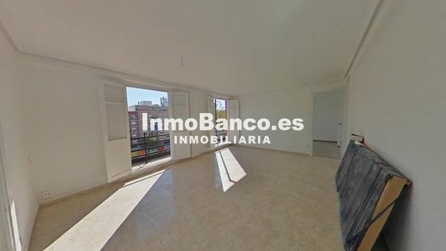 Piso en Venta en Carrer de l'Erudit Pagès en Torrefiel