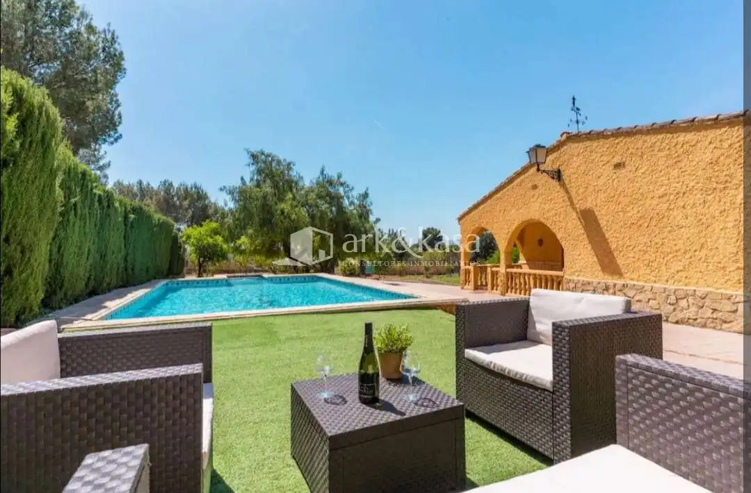 Jardín de Casa o chalet de alquiler en Torrent con Jardín privado, Terraza y Trastero
