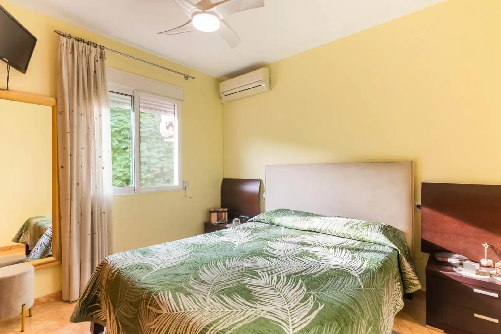Schlafzimmer von Einfamilien-Reihenhaus zum Verkauf in Murcia mit Klimaanlage, Privatgarten und Terrasse