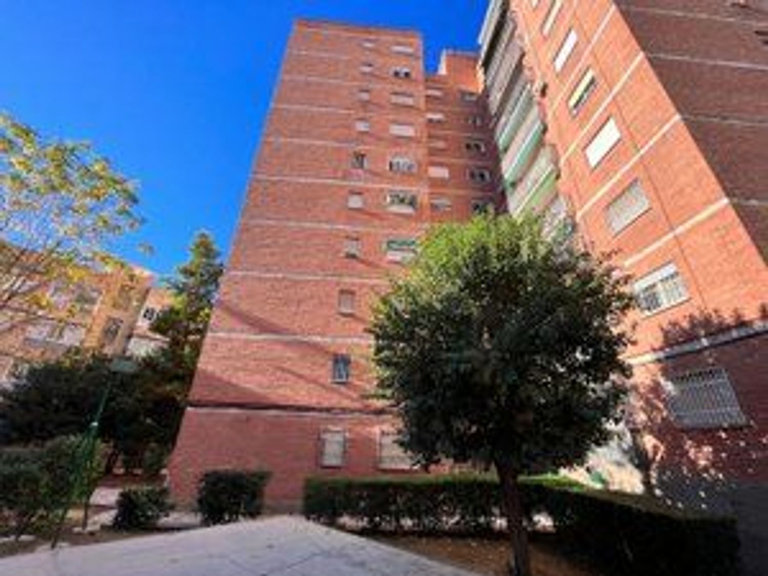 Vista exterior de Piso en venta en  Granada Capital