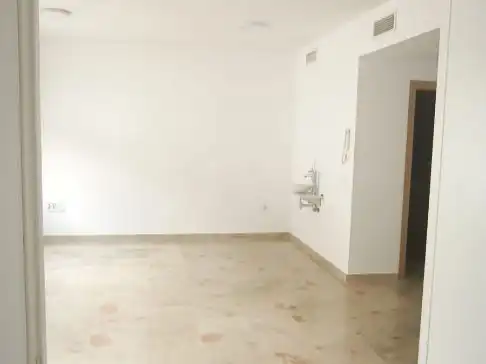 Büro zum Verkauf in Gines mit Klimaanlage und Heizung