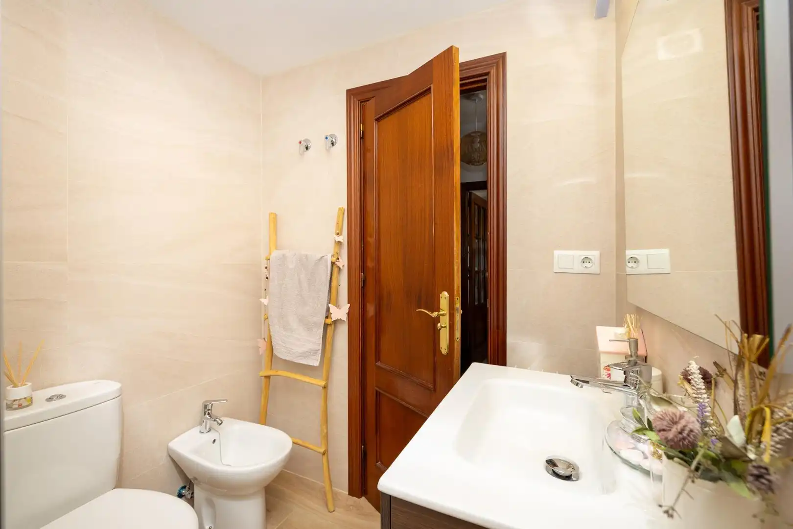 Apartments for sale in Castaño - Mirasierra