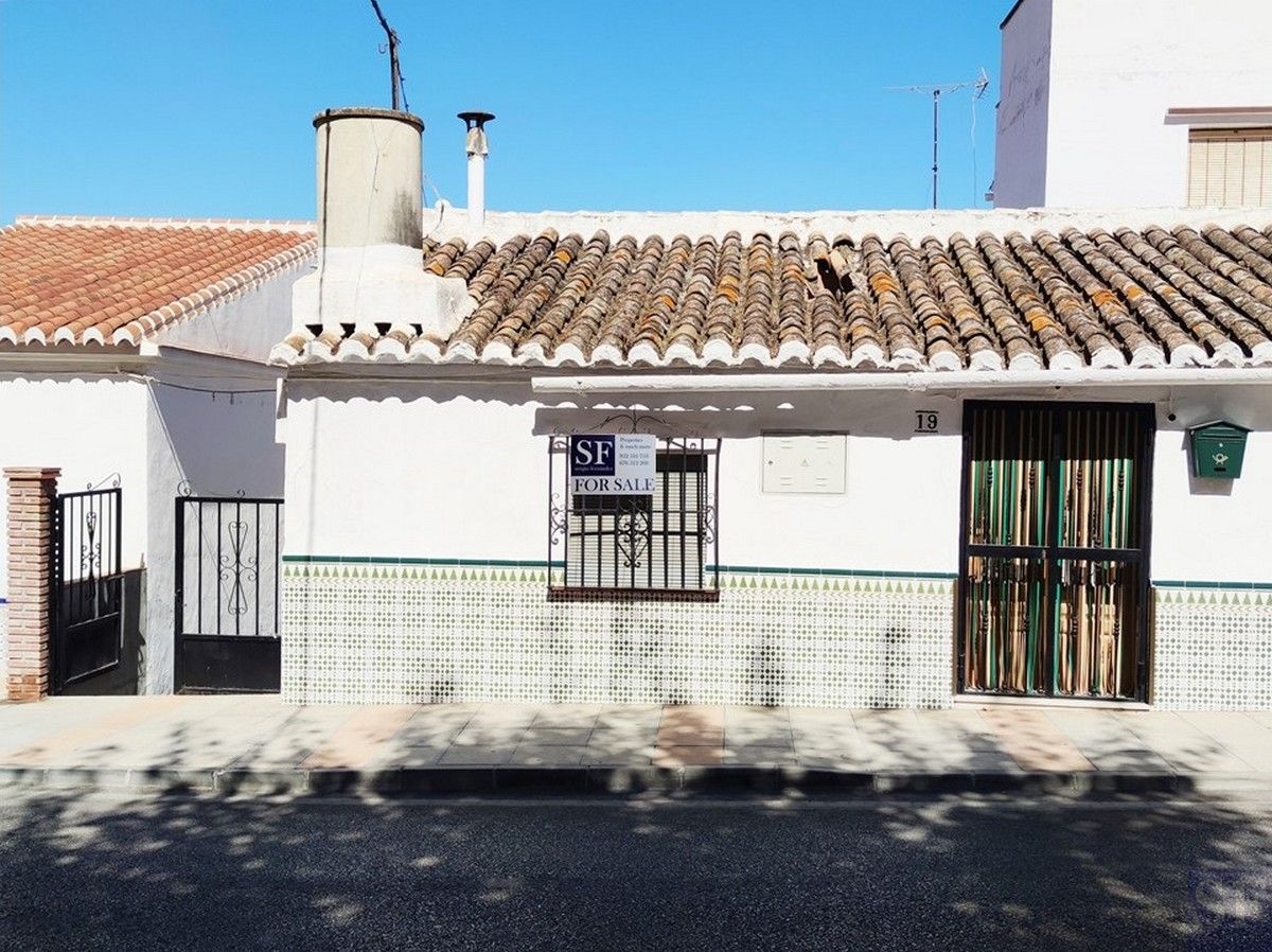 Vista exterior de Casa adosada en venta en Sayalonga